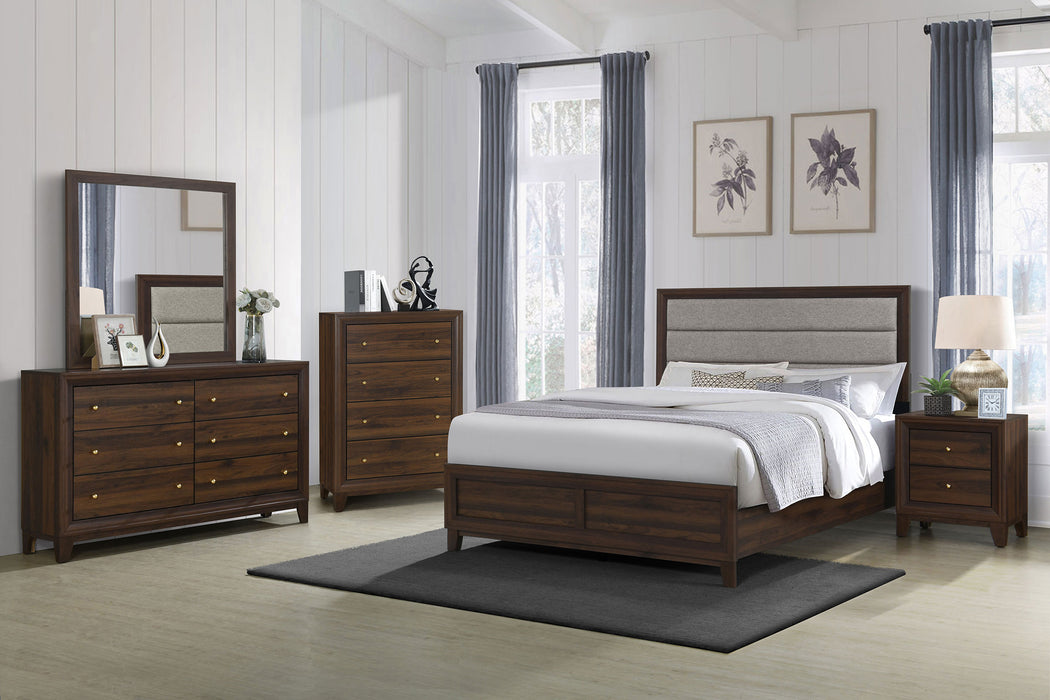 Welsley Eastern King & Queen Bed