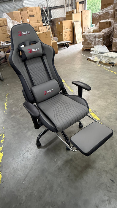 Gaming Chair with Footrest